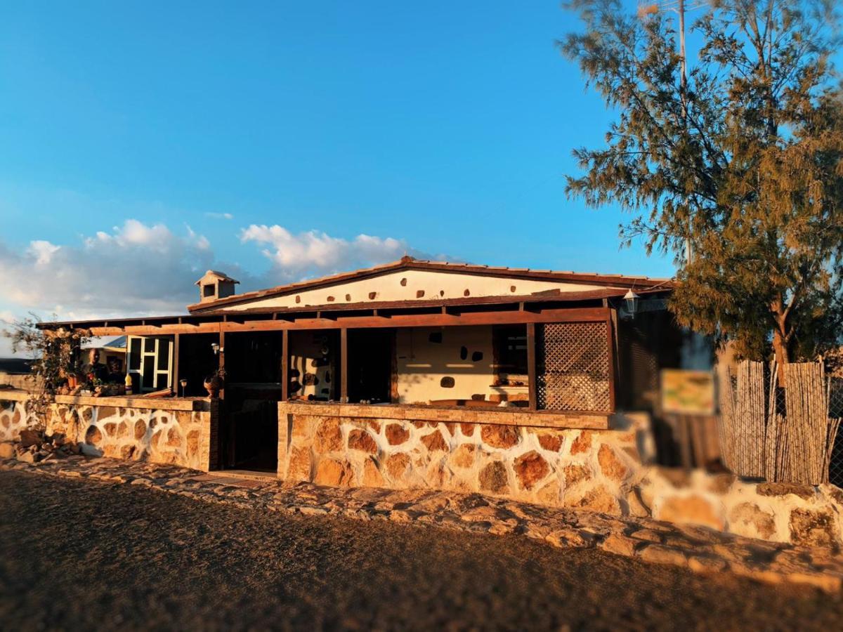 Magica Tindaya Surf House Hotel Exterior foto